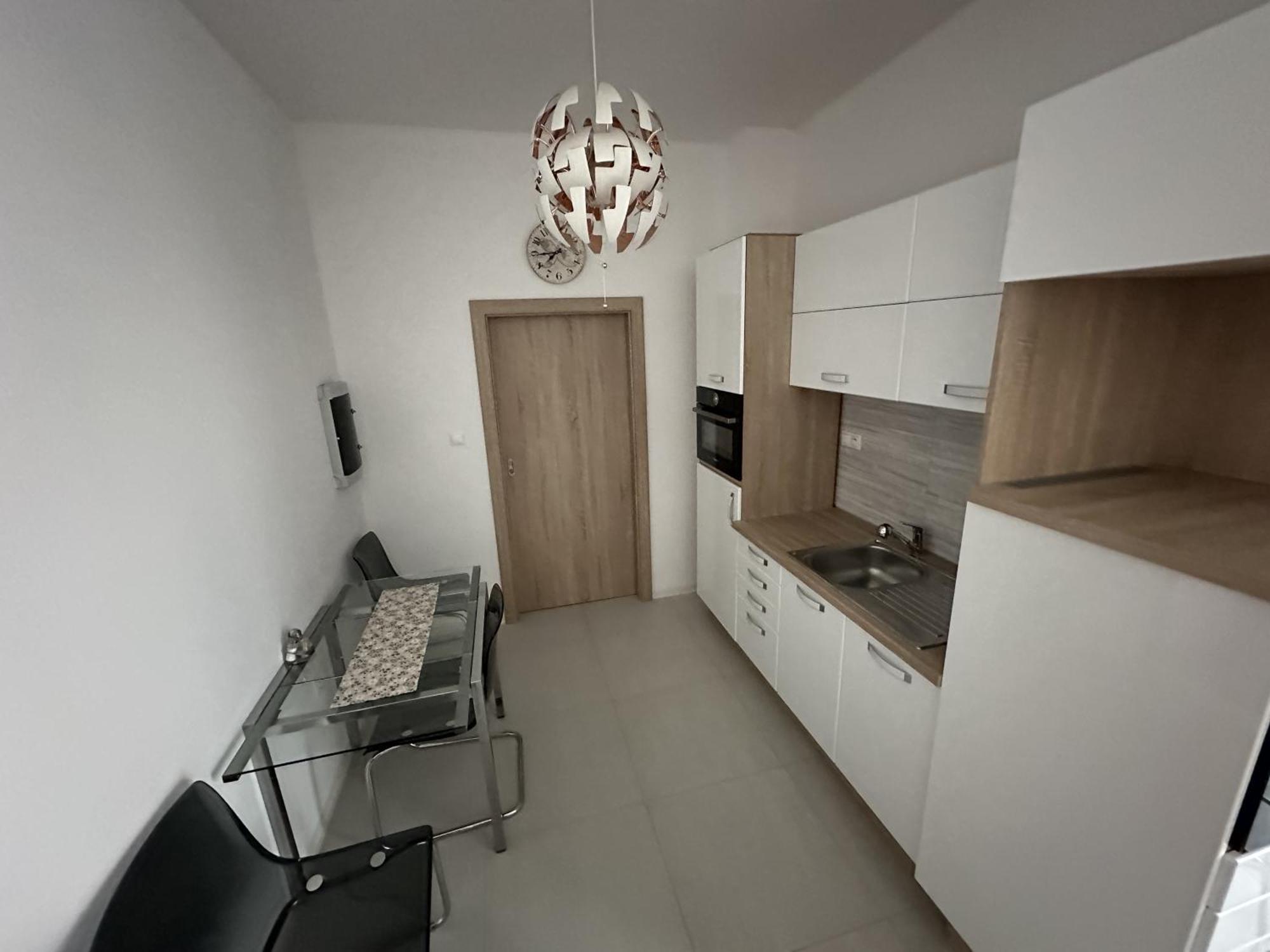 Apartman Lodenica Piest'any Luaran gambar